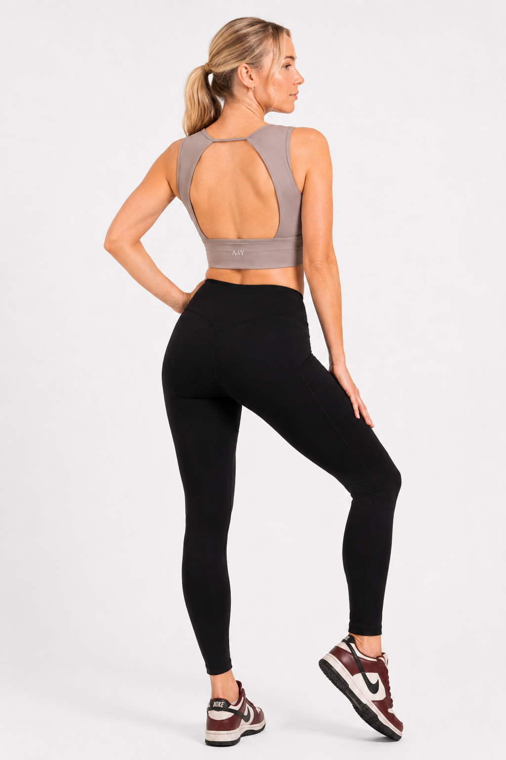 Black V-Waist Sculpting Leggings with Pockets
